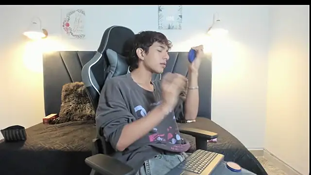 maicol cum23 online show from September 12, 2025, 3:34 pm