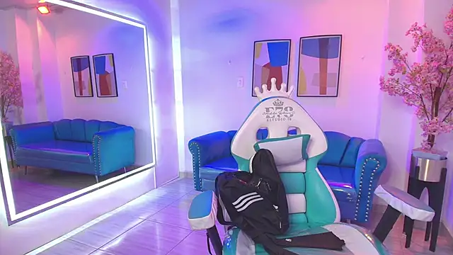 Black roseee online show from April 17, 2026, 3:42 am