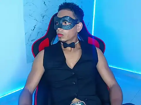 lorian vikel online show from September 14, 2025, 9:03 pm