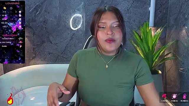 naomi tp online show from September 19, 2025, 7:47 pm