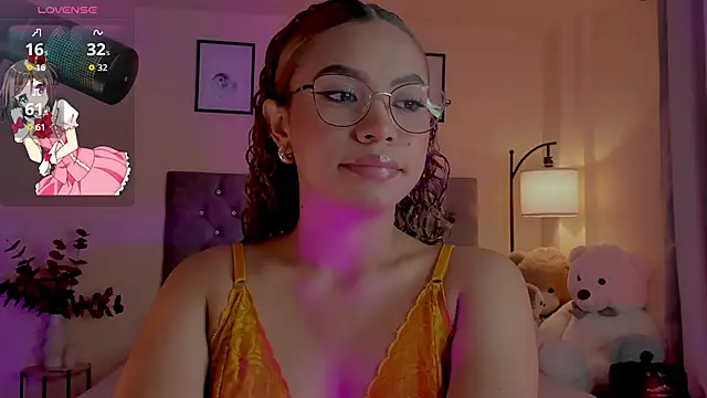 OxanaFedorova1- online show from February 4, 2026, 8:25 pm