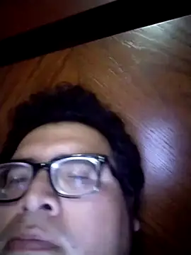 Santiagoqro85 online show from September 9, 2025, 4:23 am