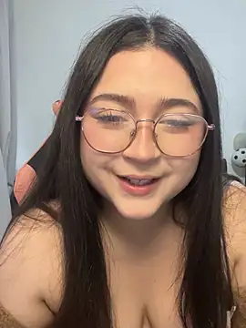 valentinauwu online show from July 23, 2026, 7:45 pm