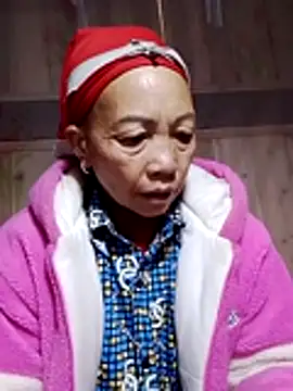 -Xuka-200 online show from November 30, 2025, 12:47 am