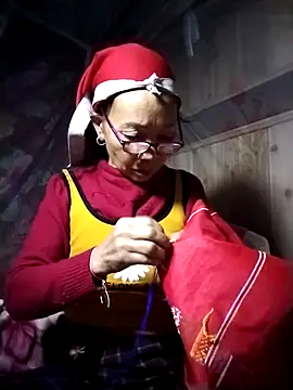 -Xuka-200 online show from December 20, 2025, 11:01 pm