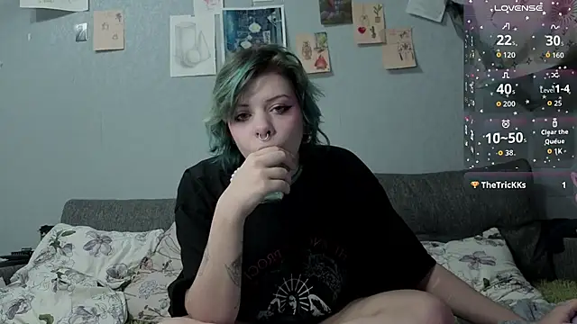 Alice Zev online show from October 12, 2025, 5:12 pm