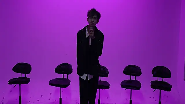 JL-sweetbaby1 online show from October 27, 2025, 12:20 pm