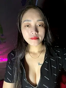 chipp-bong online show from November 14, 2025, 12:53 am