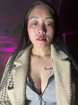 chipp-bong online show from November 22, 2025, 12:37 pm