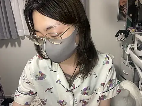 Snapshot of naginagisan chatting on June 26, 2026, 9:52 pm naginagisan online show from June 26, 2026, 9:52 pm