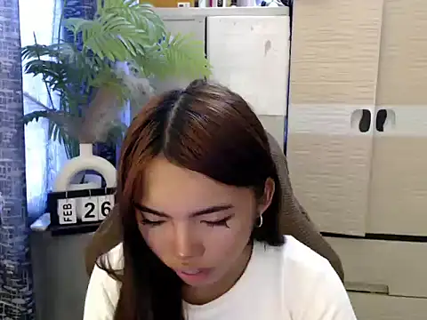 cutie milker online show from February 27, 2026, 3:06 am