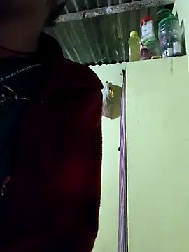 SweetKomal89 online show from November 13, 2025, 11:47 pm