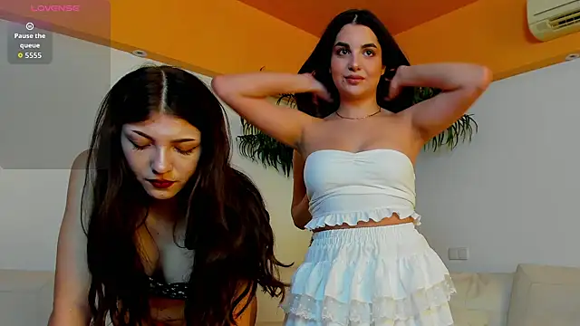 dark summer online show from September 14, 2025, 1:21 pm