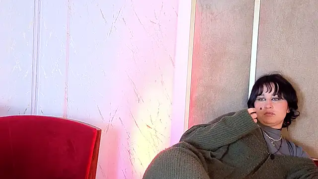 RobinBennett online show from September 18, 2025, 4:42 pm