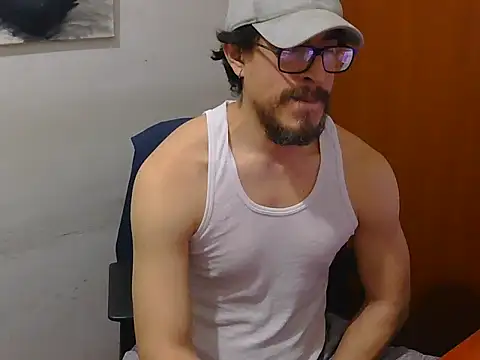 GuivernoStud online show from September 16, 2025, 9:32 am