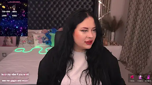Snapshot of SerahMirabeli chatting on September 13, 2025, 1:00 pm SerahMirabeli online show from September 13, 2025, 1:00 pm