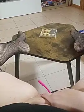 stellasexy online show from November 28, 2025, 7:22 am