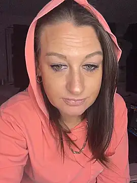 shortywidaphatty online show from November 28, 2025, 11:13 am