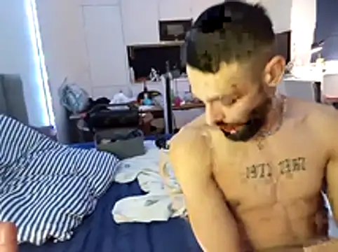 Snapshot of Malcom2f chatting on March 1, 2026, 3:36 pm Malcom2f online show from March 1, 2026, 3:36 pm