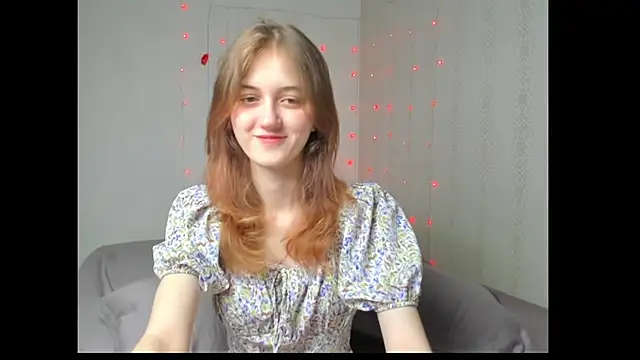 dreamy pollyyy online show from April 19, 2026, 4:17 pm