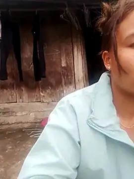 Huyen x online show from December 5, 2025, 1:47 am