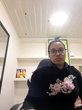 susan mooree online show from October 1, 2025, 7:09 pm