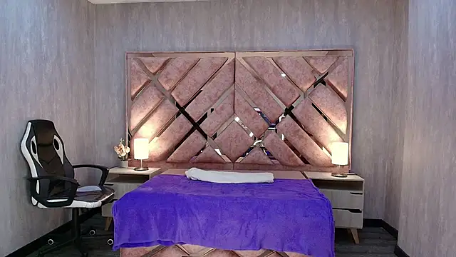 ANABELL BROWN online show from November 27, 2025, 8:11 pm