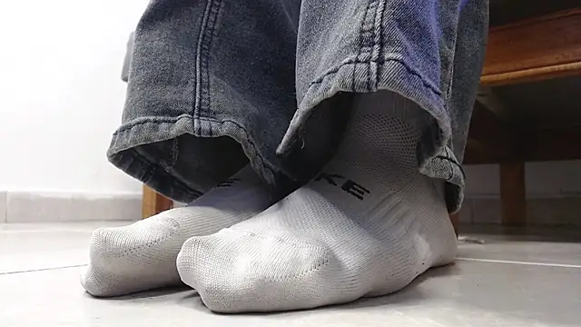 Deysha Garcias online show from February 19, 2026, 1:29 pm