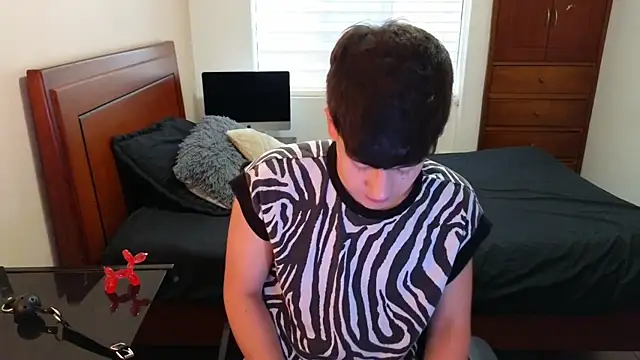 tightncuteass online show from November 2, 2025, 10:01 pm