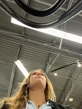 AllesandraLove online show from January 6, 2026, 6:00 pm