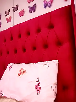 Snapshot of BlackberriesXxx chatting on February 20, 2026, 12:16 pm BlackberriesXxx online show from February 20, 2026, 12:16 pm