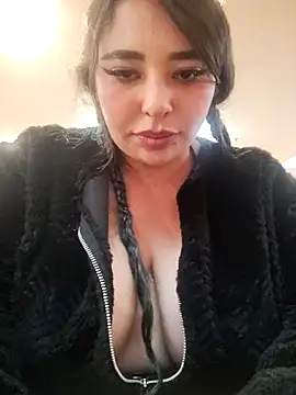 Bagiolett online show from April 2, 2026, 11:35 pm