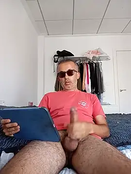 EmilioTaladdro online show from June 26, 2026, 12:20 pm