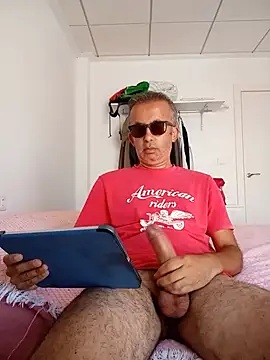 EmilioTaladdro online show from July 14, 2026, 11:05 am