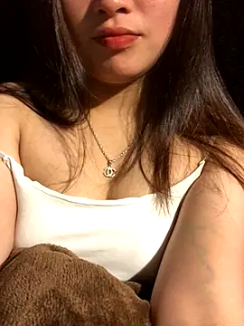 chipchip-00 online show from October 10, 2025, 1:37 am