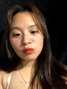 chipchip-00 online show from October 12, 2025, 4:33 am