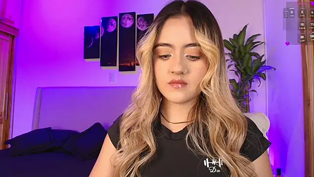 MaryMoon  online show from December 5, 2025, 12:52 am