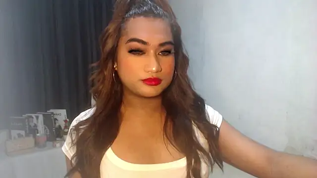 Elysia Fox online show from December 22, 2025, 2:30 am