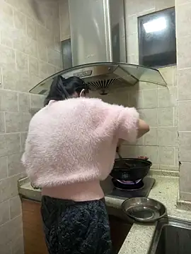 Snapshot of xiuchun100 chatting on November 18, 2025, 11:14 am xiuchun100 online show from November 18, 2025, 11:14 am