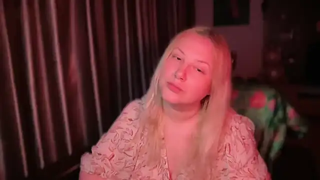 BikiHellena online show from July 18, 2026, 1:21 am