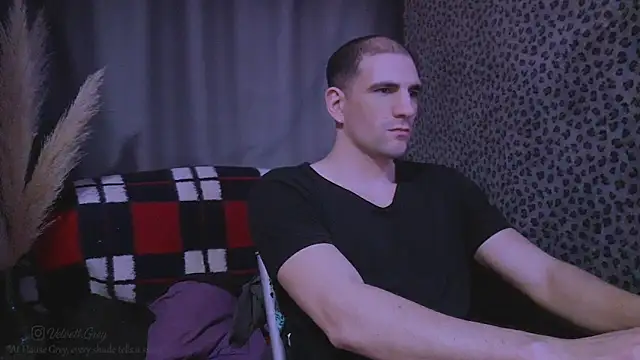 Snapshot of ObeyLust chatting on October 18, 2025, 8:31 pm ObeyLust online show from October 18, 2025, 8:31 pm