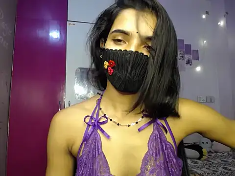 Sweetangle24 online show from September 29, 2025, 7:40 pm