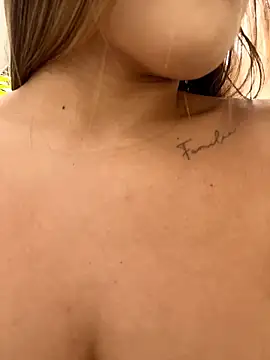 MayaMoanXXX online show from February 26, 2026, 1:10 pm