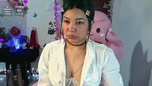 Snapshot of Maron_baez_18 chatting on May 9, 2026, 1:22 am Maron baez 18 online show from May 9, 2026, 1:22 am