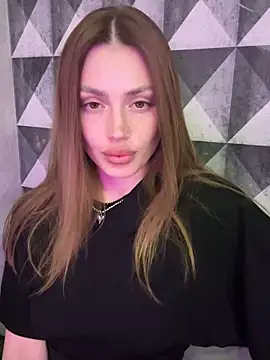 Elizabeth Tay online show from April 7, 2026, 6:41 pm