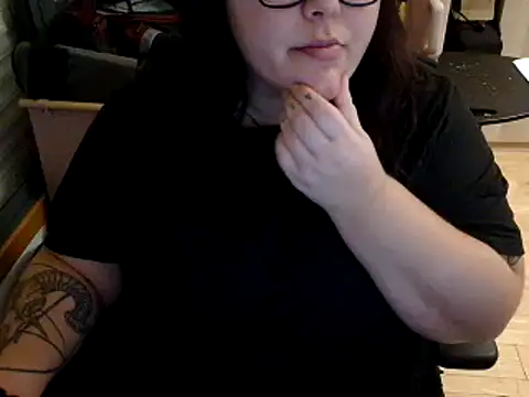 Eli BBW online show from November 4, 2025, 12:43 am