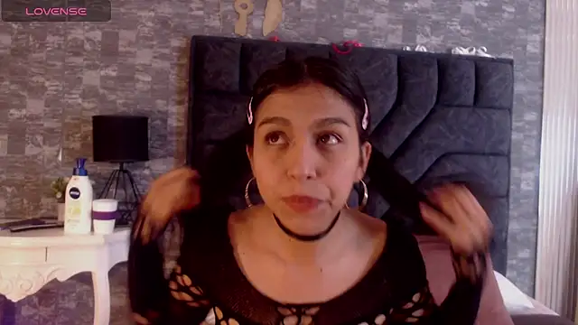 Keila Fg online show from February 24, 2026, 3:37 am