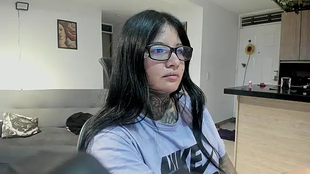 Unatatuada online show from April 9, 2026, 10:53 am