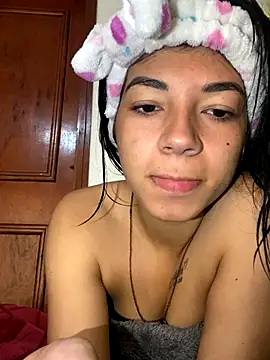Lesly777  online show from September 26, 2025, 11:58 am