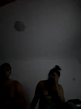 RoxanaBomboana69 online show from October 13, 2025, 9:15 pm
